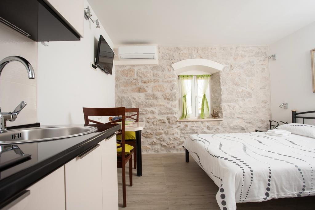 Apartments & Room Kartolina Split Exterior photo