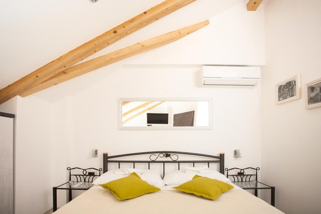 Apartments & Room Kartolina Split Exterior photo