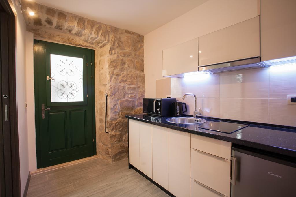 Apartments & Room Kartolina Split Exterior photo