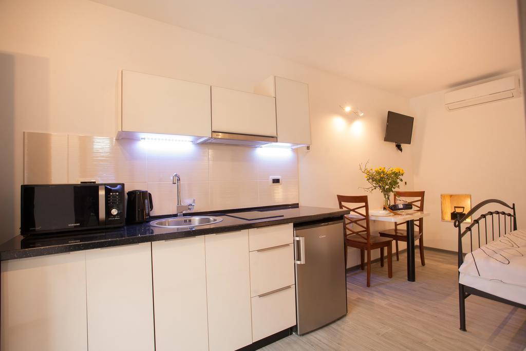 Apartments & Room Kartolina Split Exterior photo