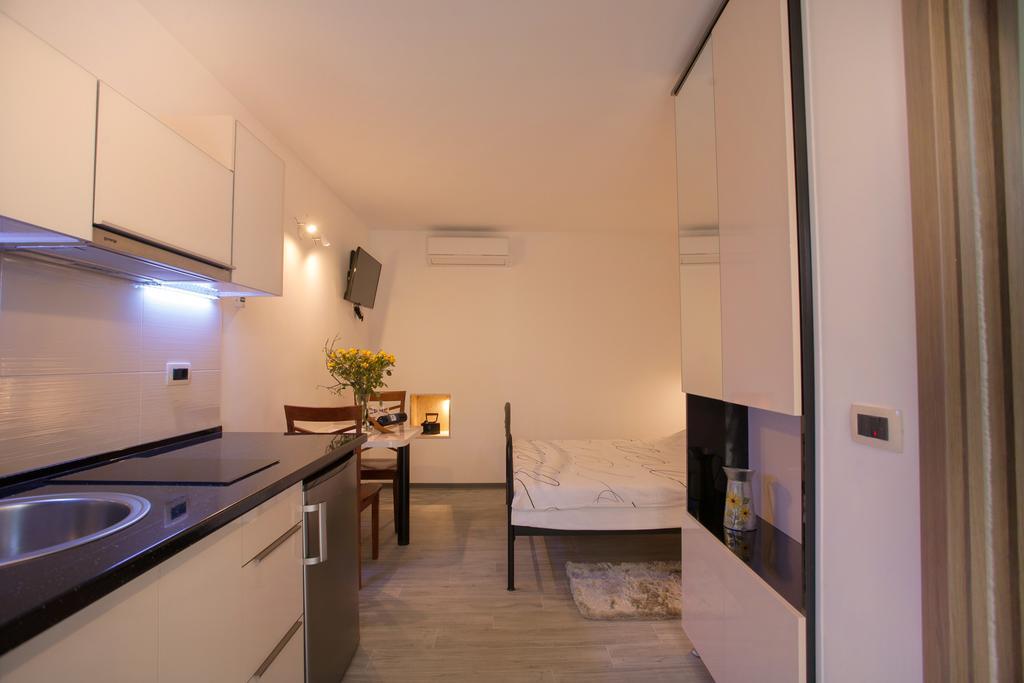 Apartments & Room Kartolina Split Exterior photo